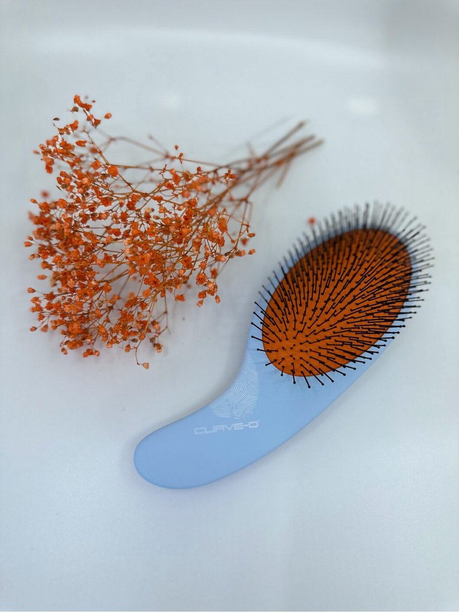 Curve-O Backstage Wet 2 Dry Brush must-hair