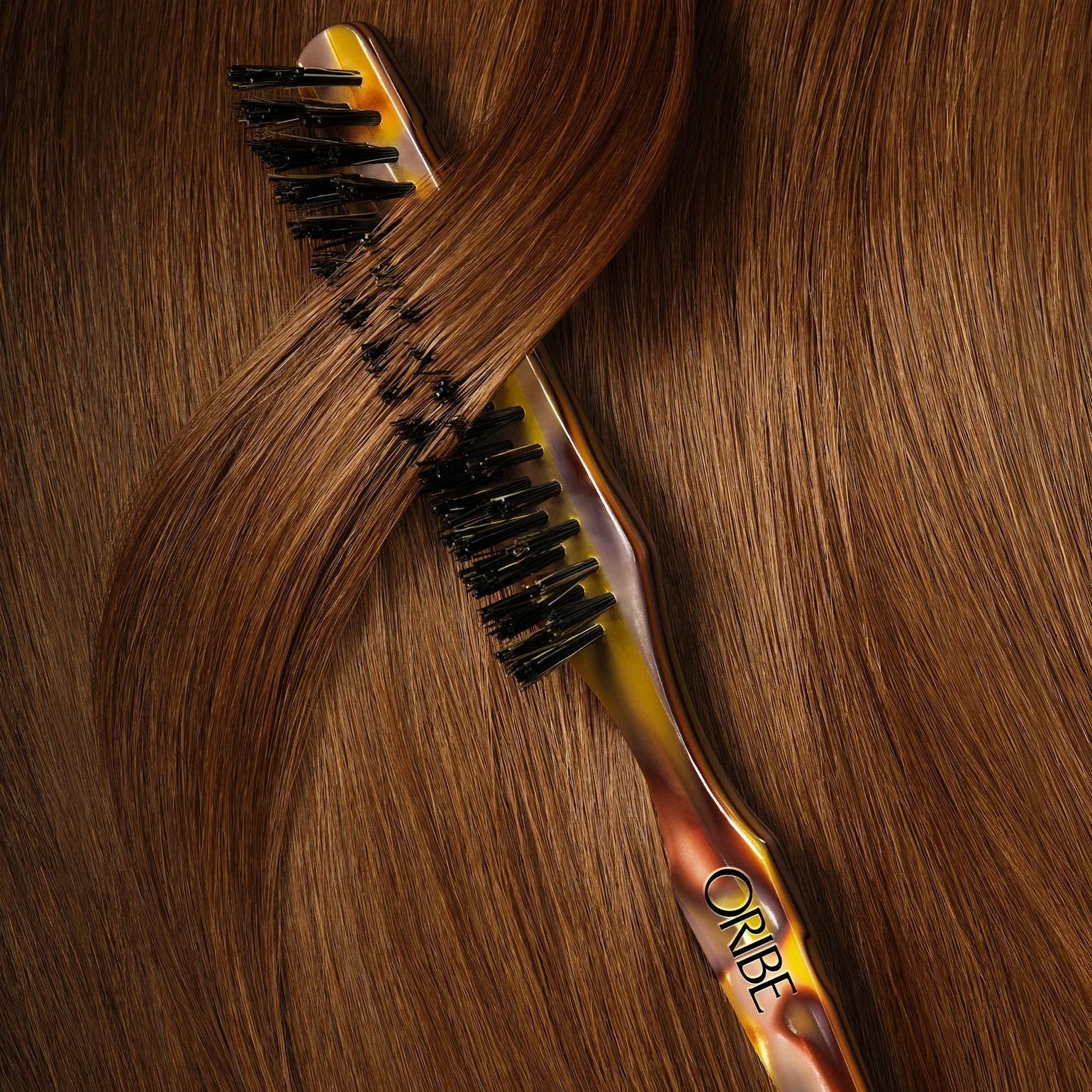 Oribe Italian Resin Teasing Brush must-hair
