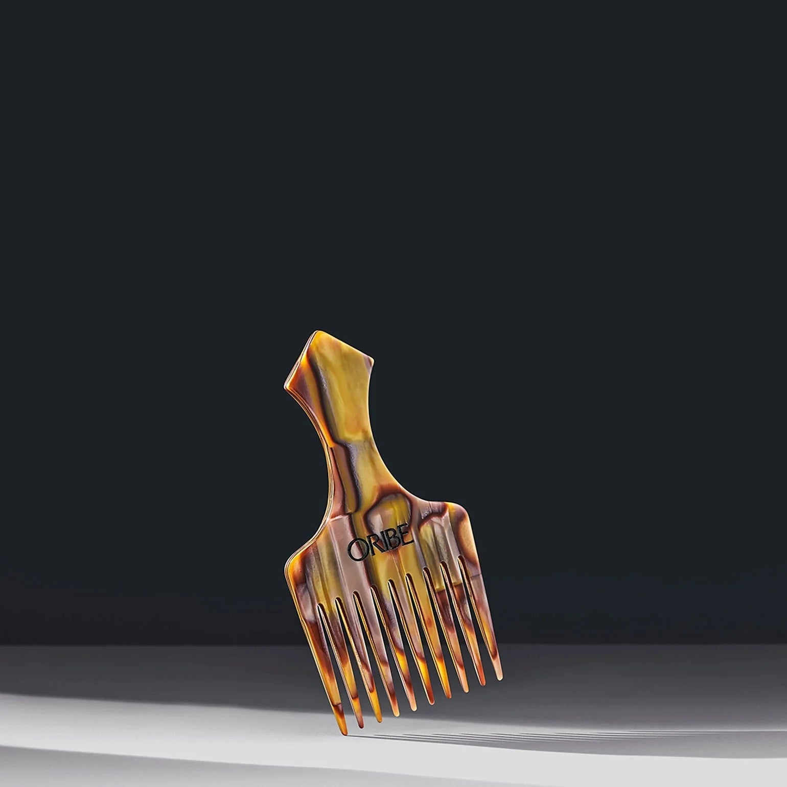 Oribe Italian Resin Hair Pick must-hair